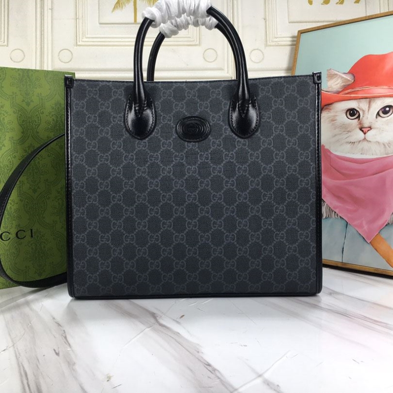 G*u*i shopping bags
